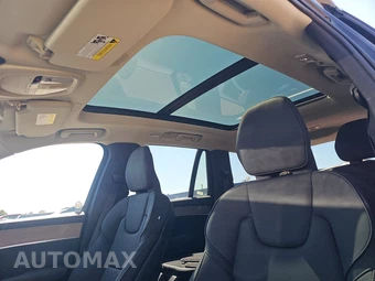 2025 Volvo XC90 Plus 7-Passenger – miniatura 18