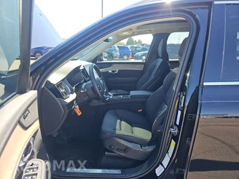 2025 Volvo XC90 Plus 7-Passenger – miniatura 7