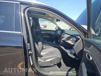 2025 Volvo XC90 Plus 7-Passenger – miniatura 8