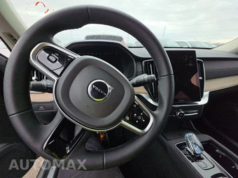 2025 Volvo XC90 Plus 7-Passenger - miniatura 10