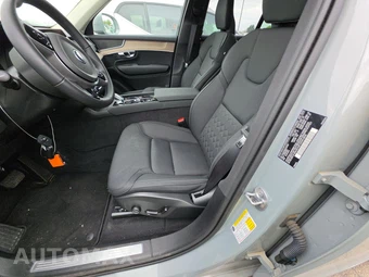 2025 Volvo XC90 Plus 7-Passenger - miniatura 7