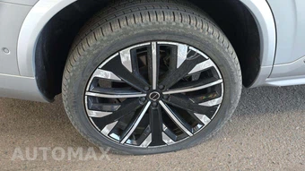 2025 Volvo XC90 Plus 7-Passenger - miniatura 30