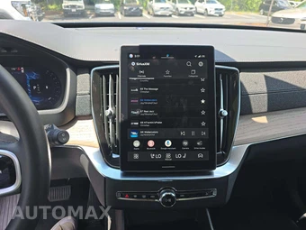 2025 Volvo XC90 Plus 7-Passenger – miniatura 7