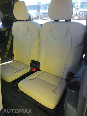 2025 Volvo XC90 Plus 7-Passenger – miniatura 13