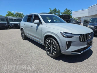 2025 Volvo XC90 Plus 7-Passenger – miniatura 4