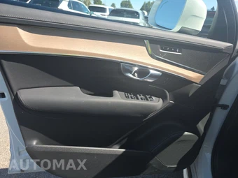 2025 Volvo XC90 Plus 7-Passenger - miniatura 9