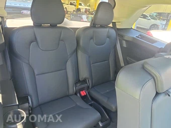 2025 Volvo XC90 Plus 7-Passenger – miniatura 14