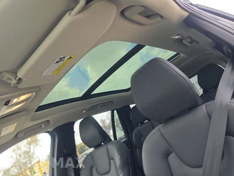 2025 Volvo XC90 Plus 7-Passenger – miniatura 20