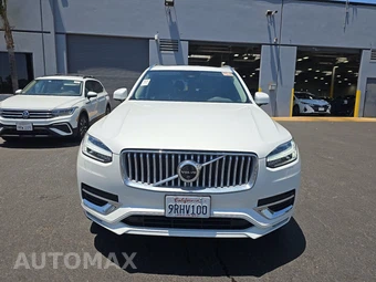 2025 Volvo XC90 Plus 7-Passenger – miniatura 2