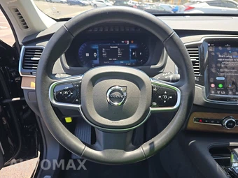 2025 Volvo XC90 Plus 7-Passenger – miniatura 10