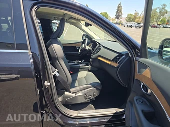 2025 Volvo XC90 Plus 7-Passenger – miniatura 8