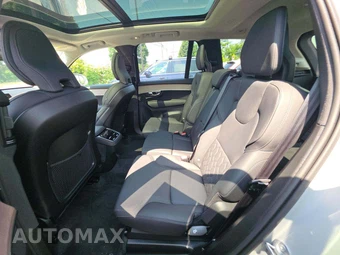 2025 Volvo XC90 Plus 7-Passenger – miniatura 13