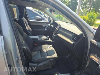 2025 Volvo XC90 Plus 7-Passenger – miniatura 19