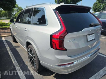2025 Volvo XC90 Plus 7-Passenger – miniatura 2