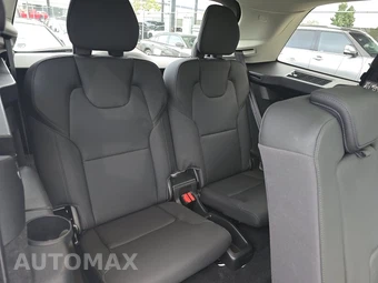 2025 Volvo XC90 Plus 7-Passenger – miniatura 14