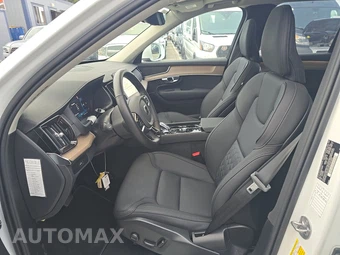 2025 Volvo XC90 Plus 7-Passenger – miniatura 7