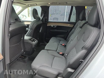 2025 Volvo XC90 Plus Bright Theme w/7-Passenger Seating - miniatura 13