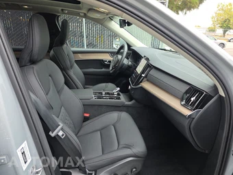 2025 Volvo XC90 Plus Bright Theme w/7-Passenger Seating - miniatura 8