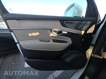 2025 Volvo XC90 Ultra 7-Passenger - miniatura 9