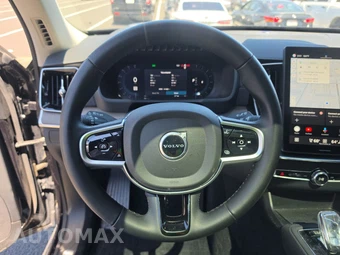 2025 Volvo XC90 Ultra 7-Passenger – miniatura 10