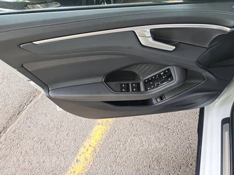 2026 Audi A6 Premium Plus Sedan – miniatura 9