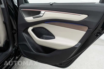 2026 Audi A6 Prestige Sedan - miniatura 30