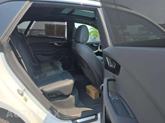 2026 Audi Q8 Premium Plus 55 TFSI - miniatura 13