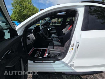 2026 Audi RS 3 – miniatura 3