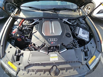 2026 Audi RS 6 Avant – miniatura 15