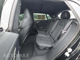 2026 Audi RS Q8 performance – miniatura 13