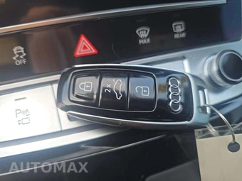 2026 Audi RS Q8 performance - miniatura 5