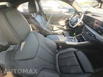 2026 BMW 2 Series Coupe 230i xDrive - miniatura 8