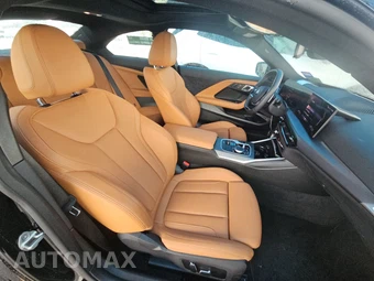 2026 BMW 2 Series Coupe 230i xDrive - miniatura 8