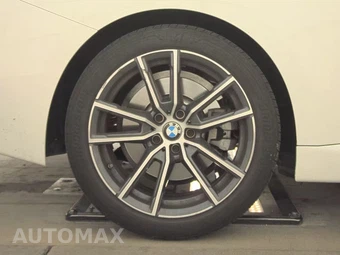 2026 BMW 2 Series Coupe 230i xDrive - miniatura 11