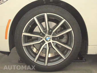 2026 BMW 2 Series Coupe 230i xDrive - miniatura 9