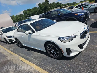 2026 BMW 2 Series Coupe 230i xDrive - miniatura 3