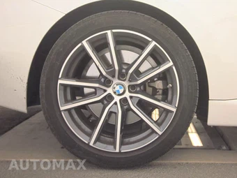 2026 BMW 2 Series Coupe 230i xDrive - miniatura 11