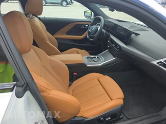 2026 BMW 2 Series Coupe 230i xDrive - miniatura 14