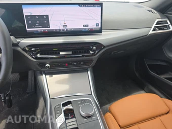 2026 BMW 2 Series Coupe 230i xDrive - miniatura 17