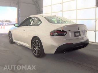 2026 BMW 2 Series Coupe 230i xDrive - miniatura 8