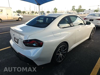 2026 BMW 2 Series Coupe 230i xDrive - miniatura 4