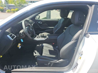 2026 BMW 2 Series Coupe 230i xDrive - miniatura 7