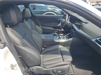 2026 BMW 2 Series Coupe 230i xDrive - miniatura 14