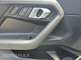 2026 BMW 2 Series Coupe 230i xDrive - miniatura 15