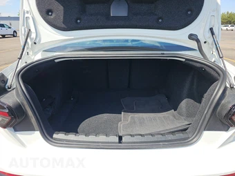 2026 BMW 2 Series Coupe 230i xDrive - miniatura 16