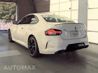 2026 BMW 2 Series Coupe M240i xDrive - miniatura 8