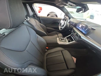 2026 BMW 2 Series Coupe M240i xDrive - miniatura 8