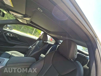 2026 BMW 2 Series Coupe M240i xDrive - miniatura 8