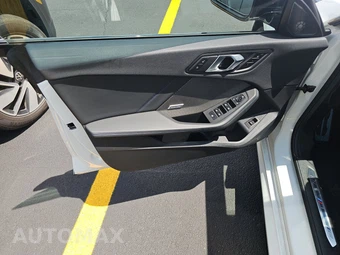 2026 BMW 2 Series Gran Coupe M235 xDrive Sedan - miniatura 9