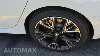 2026 BMW 2 Series Gran Coupe M235 xDrive Sedan - miniatura 22